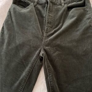 REDUCED 🌷🎊 LOFT Olive Green HIGH WAISTED SKINNY corduroy jeans ❤️